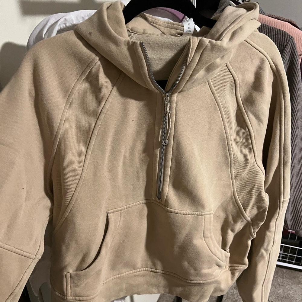 M/L Lululemon half zip scuba, color trench